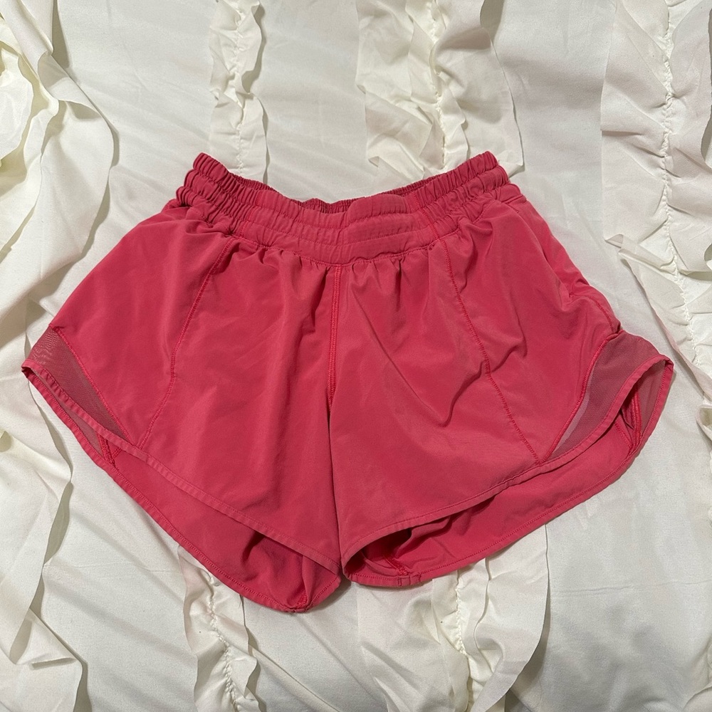 Lululemon Hotty Hot Shorts Size 6 TALL
